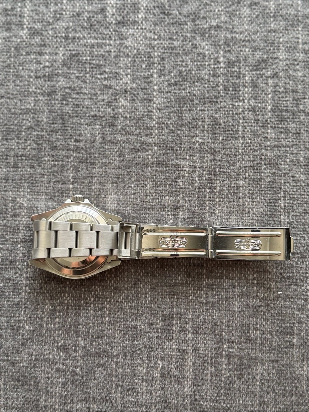 ROLEX Submariner Date 40mm Black Bezel 16610 Watch - Picture 6 of 15
